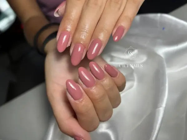 intenzivna i snažna roza trajni lak za nokte cici nails