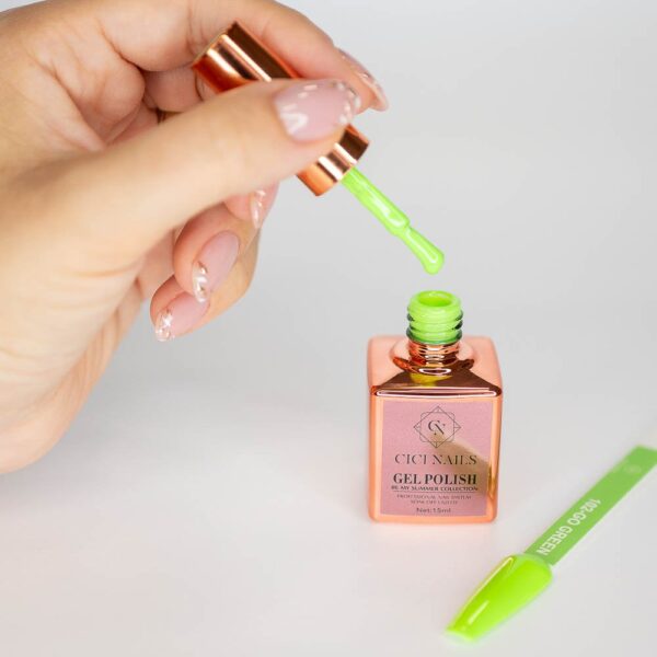 102 – Go Green 15ml – svježa pastelno-zelena nijansa