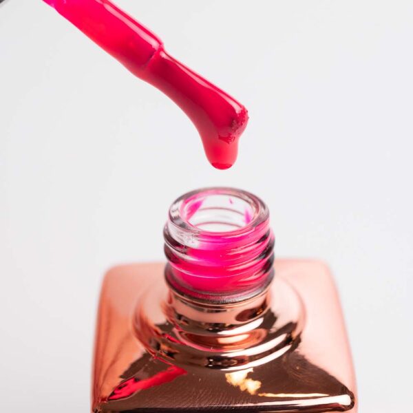 27 - Dark pink 15 ml - hrabrost s dozom elegancije