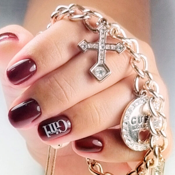 Modern red tamno crveni nokti cici nails