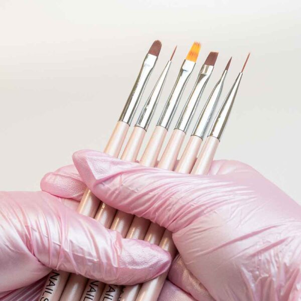 Nail brush oval (wooden handle)