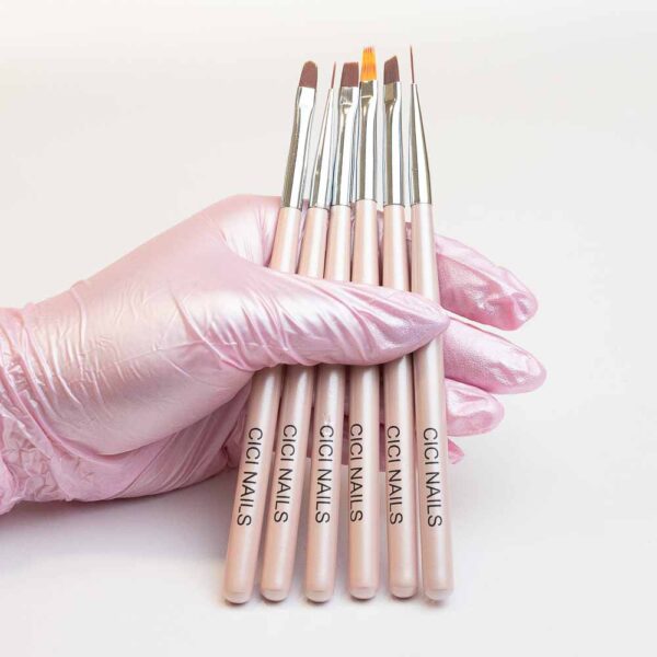 Nail brush oval (wooden handle)