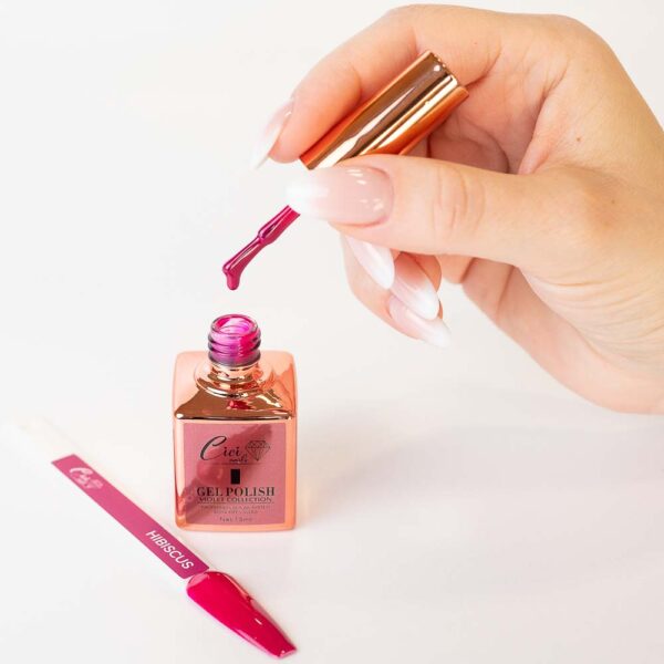 Hibiscus 15ml  – Boja koja zrači sofisticiranošću