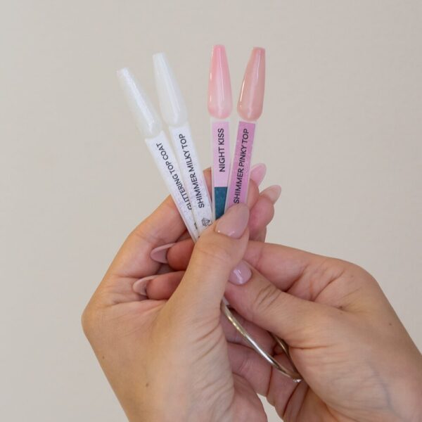 Shimmer Milky Top 15 ml – Mliječni sjaj za nokte sa shimmerom
