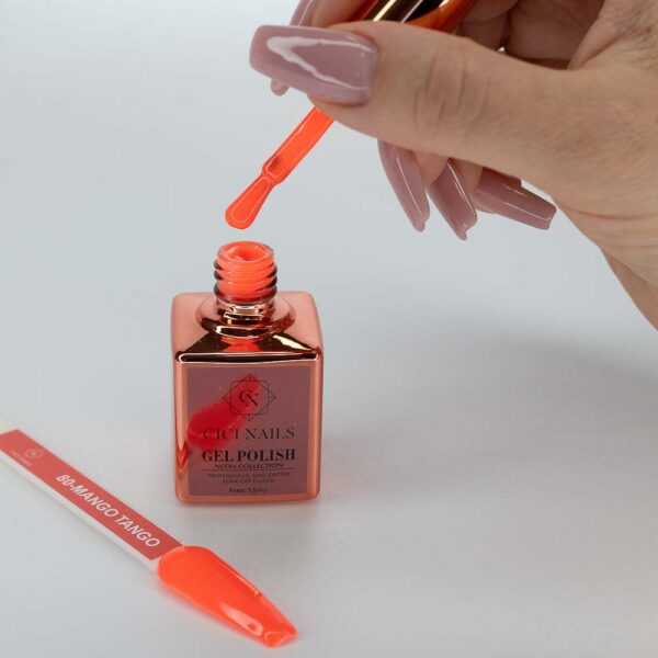 80 - Mango Tango 15ml - Sočna narančasta nijansa za živahnu manikuru