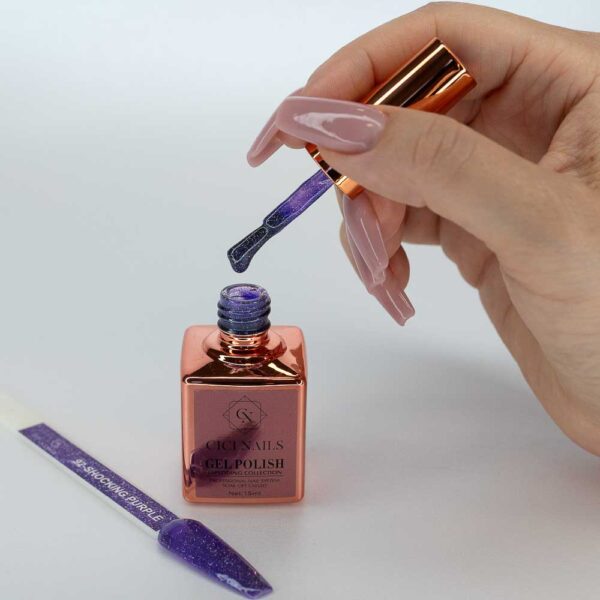 92 – Shocking Purple 15ml- Ljubičasta koja ostavlja snažan dojam