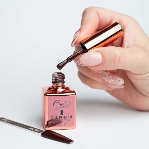 Secret 15 ml - elegantna tamno čokoladna nijansa