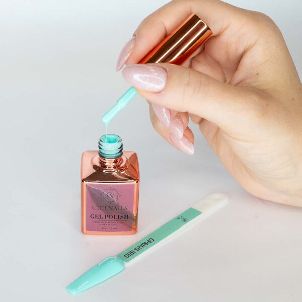 Spring Iris 15ml – savršena kombinacija boje, sjaja i trajnosti