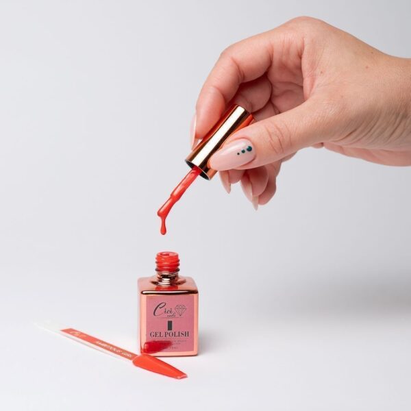Ambitious Girl 15ml – izražajna živahna crvena nijansa