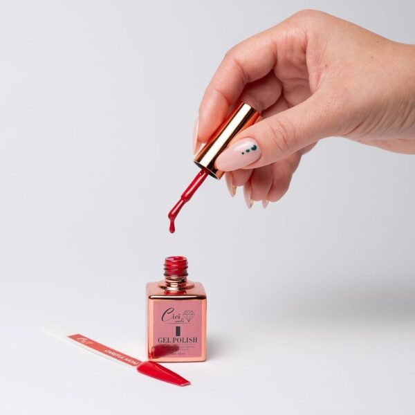 Careful Mom 15ml – nježna topla crvena nijansa za svakodnevnu eleganciju