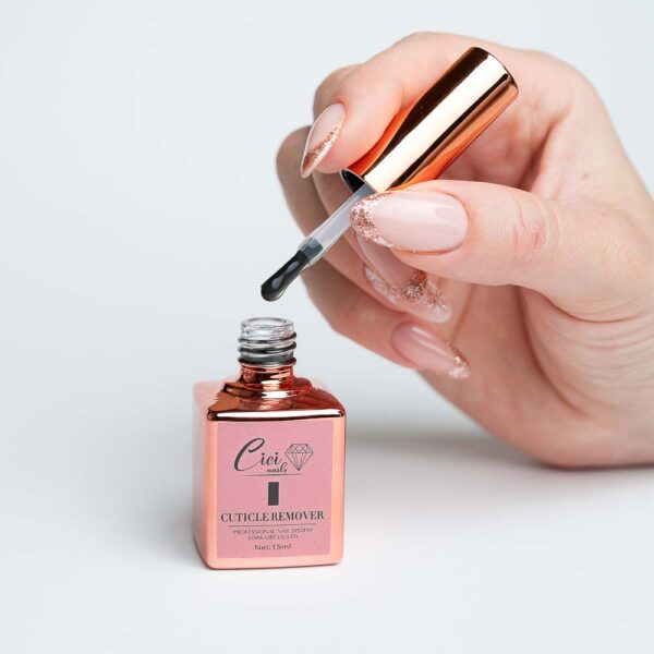 CUTICLE REMOVER&SOFTENER 15ML – brzo omekšava i uklanja kožicu