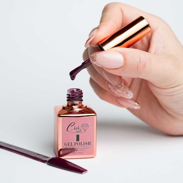 Obsession 15ml - duboka vinska nijansa intenzivne elegancije