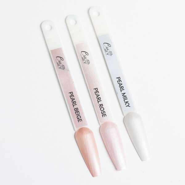 Pearl Milky 15 ml – mliječno bijela s bisernim sjajem