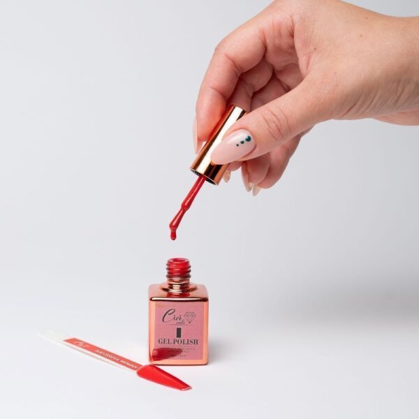 Successful Woman 15ml – intenzivna klasična crvena nijansa uspjeha