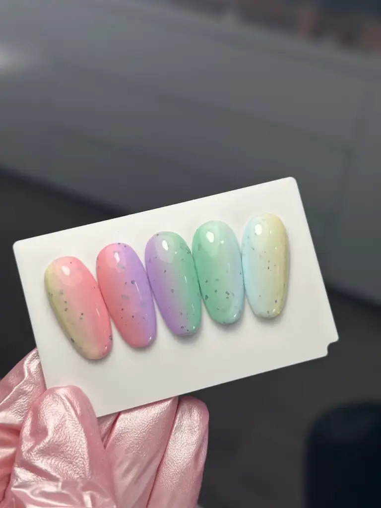 top 5 globalnih nail art trendova 2025