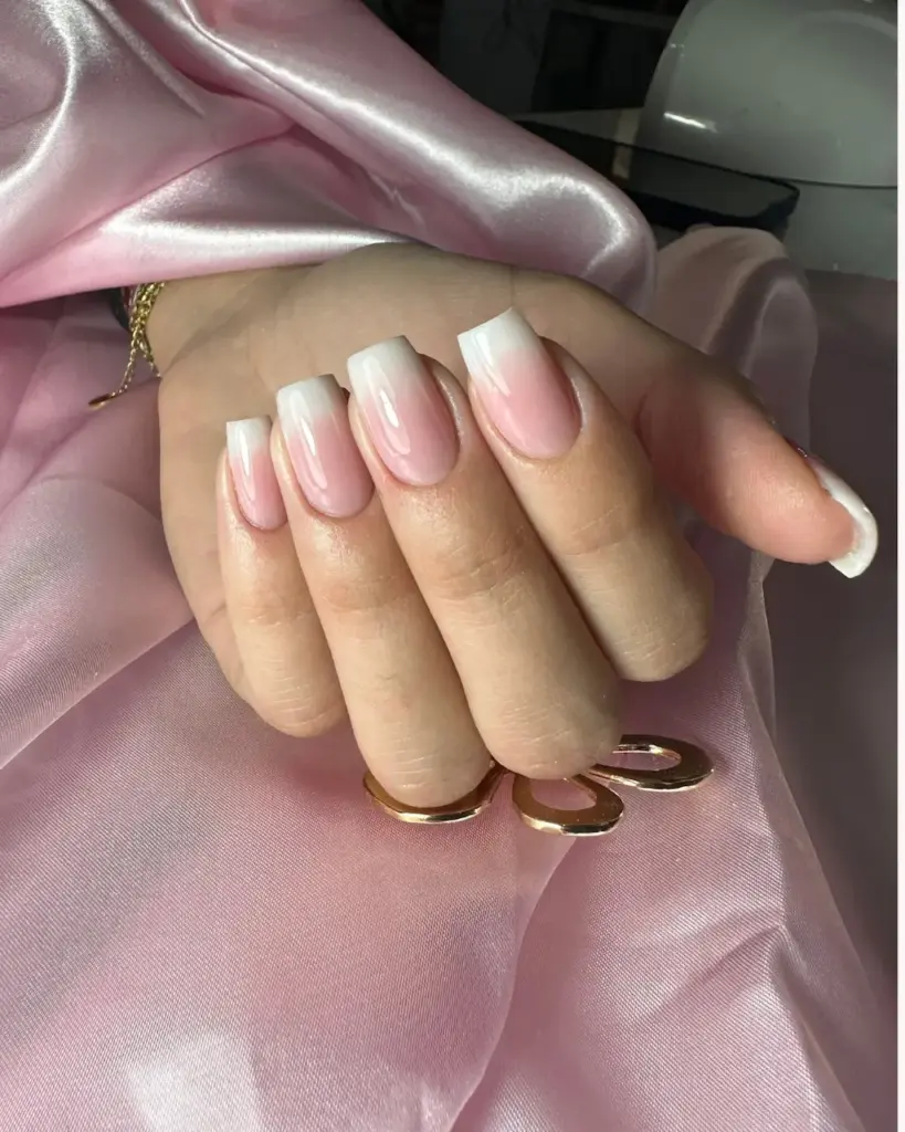 babyboomer elegantni nokti