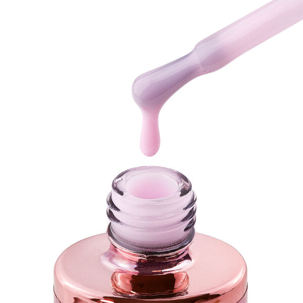 master perfection charmissy – blush efekt na noktima