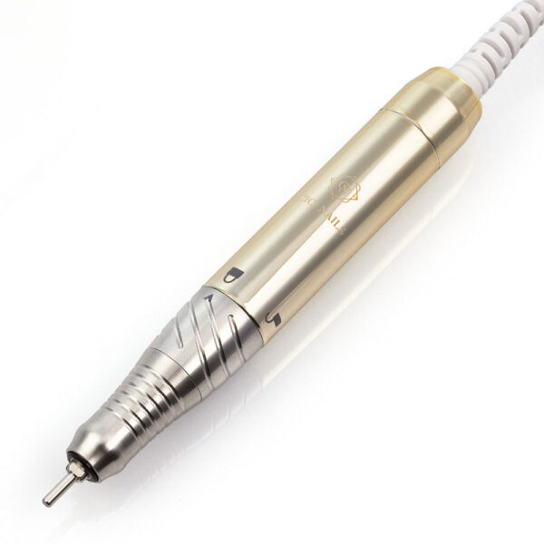 ruckica gold cici nails